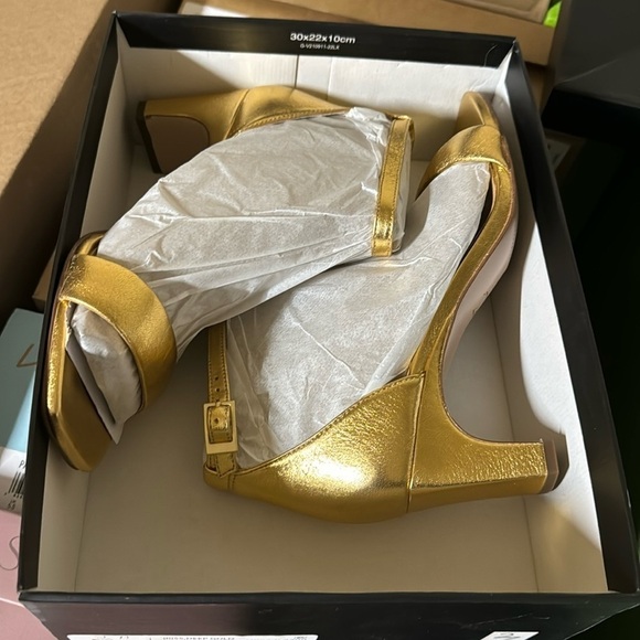 27 EDIT Naturalizer Iriss Ankle Strap Sandal - Picture 2 of 7